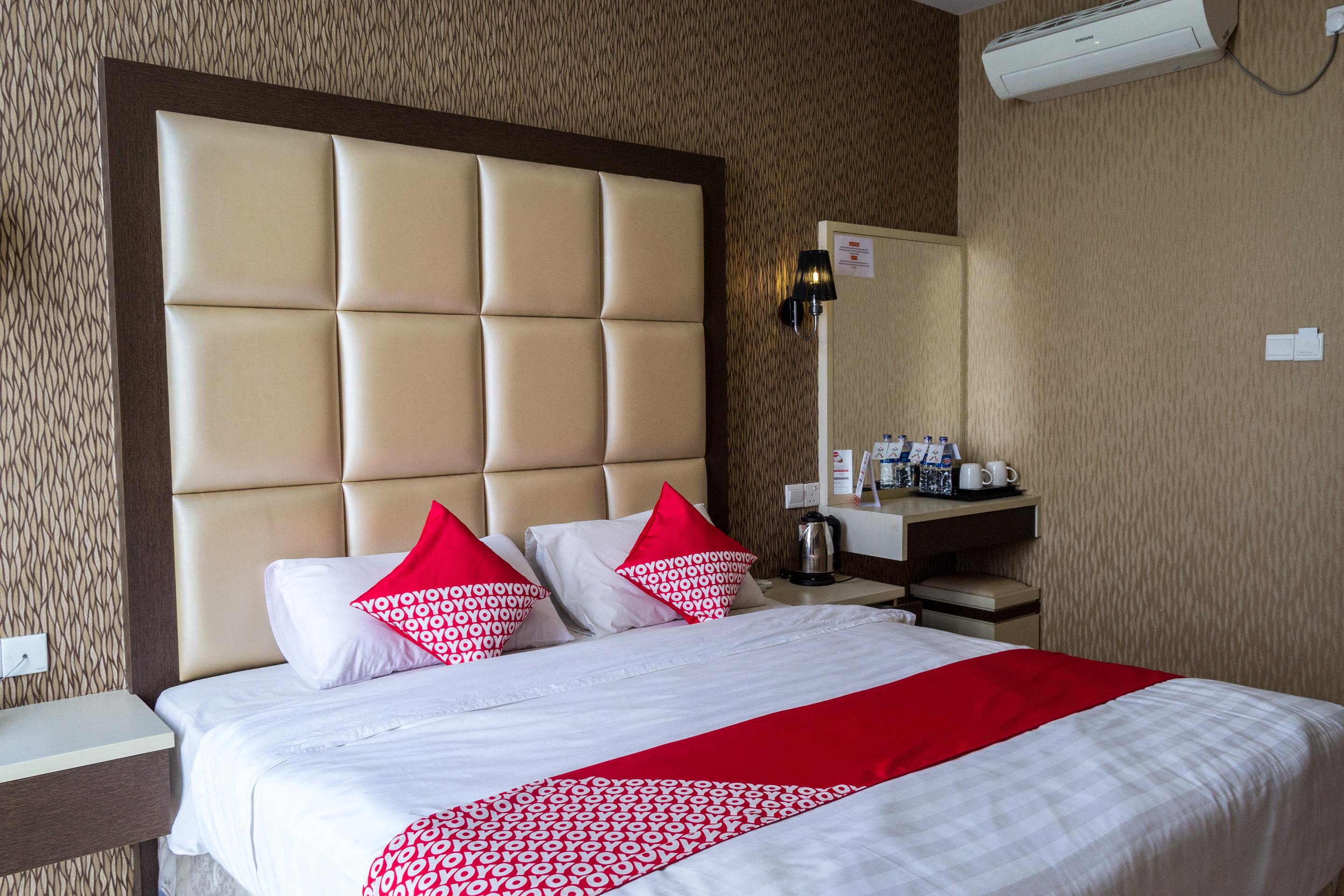 Oyo 676 Hotel Osaka Batam Esterno foto